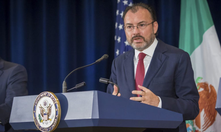 Fiscalía negocia tras bambalinas la entrega de Luis Videgaray