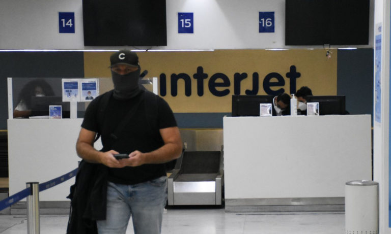 “Se quedaron con mi dinero en plena pandemia”. Interjet enfrenta 11 mil reclamos