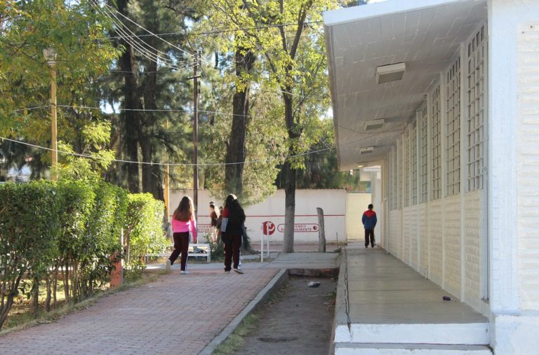 Tras robos y actos vandálicos en escuelas, IEA destinará 10 millones de pesos para reparación
