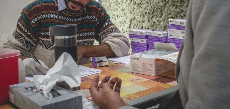 Desabasto de medicamentos, discriminación y malos tratos, constante para personas con VIH en Aguascalientes
