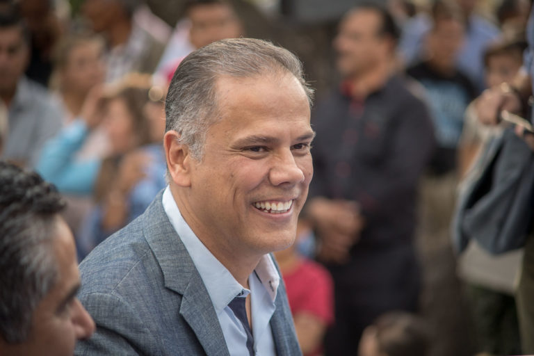 Desde Aguascalientes el alcalde de Jesús María, Antonio Arámbula promueve el consumo del dióxido de cloro 