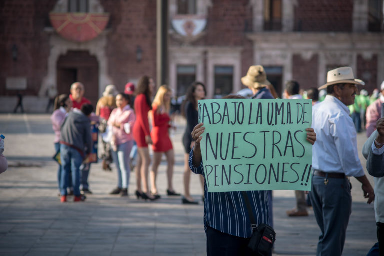 Beneficioso, si se reforma el pago de pensiones de UMAs a pesos