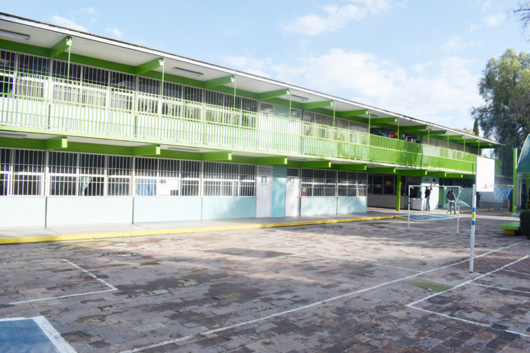 Entregan llaves de escuelas a Policía municipal para atender reportes por actos vandálicos