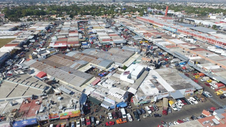 ¿Por qué cobran estacionamiento en el Agropecuario de Aguascalientes?