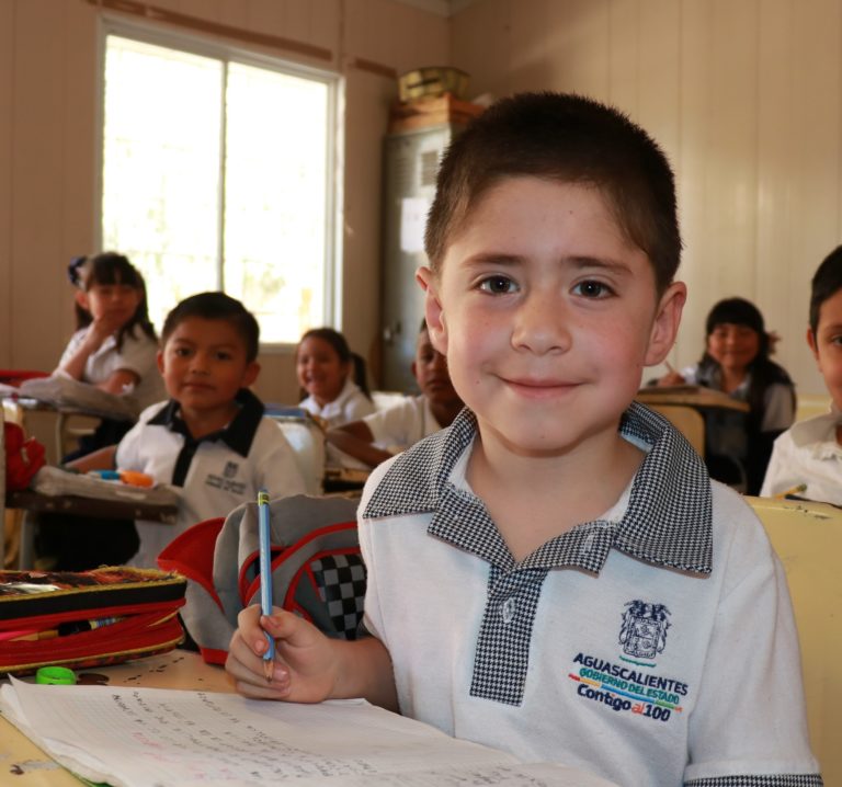 Invita IEA a padres de familia a proporcionar CURP para vincular su información con la de sus hijos