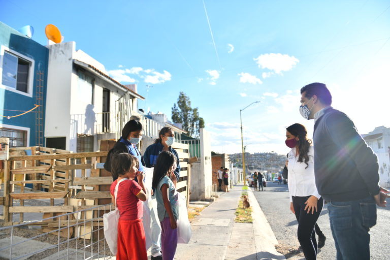 Arranca Municipio de Aguascalientes entrega de apoyos para que niños y jóvenes continúen estudiando 
