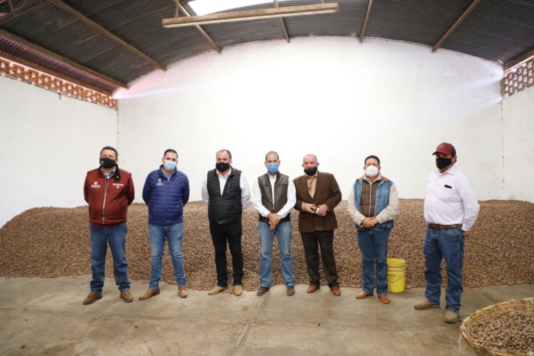 Gobernador de Aguascalientes conoció proyectos de investigación de la Sedrae