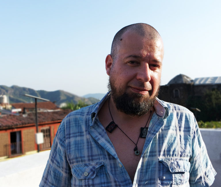 Érase un Dios Jorobado