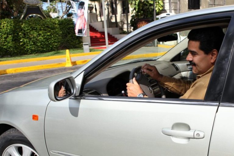 Carro completo para Maduro