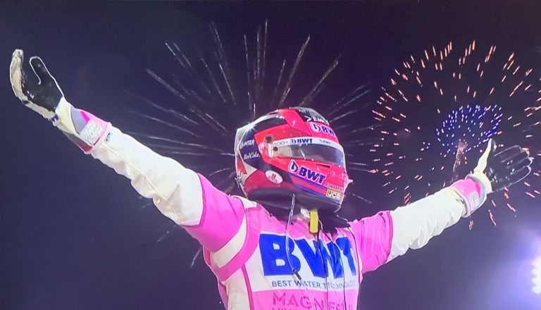 Pasaron 50 años, un mexicano gana una carrera F1 de nuevo: ¡grande Checo!
