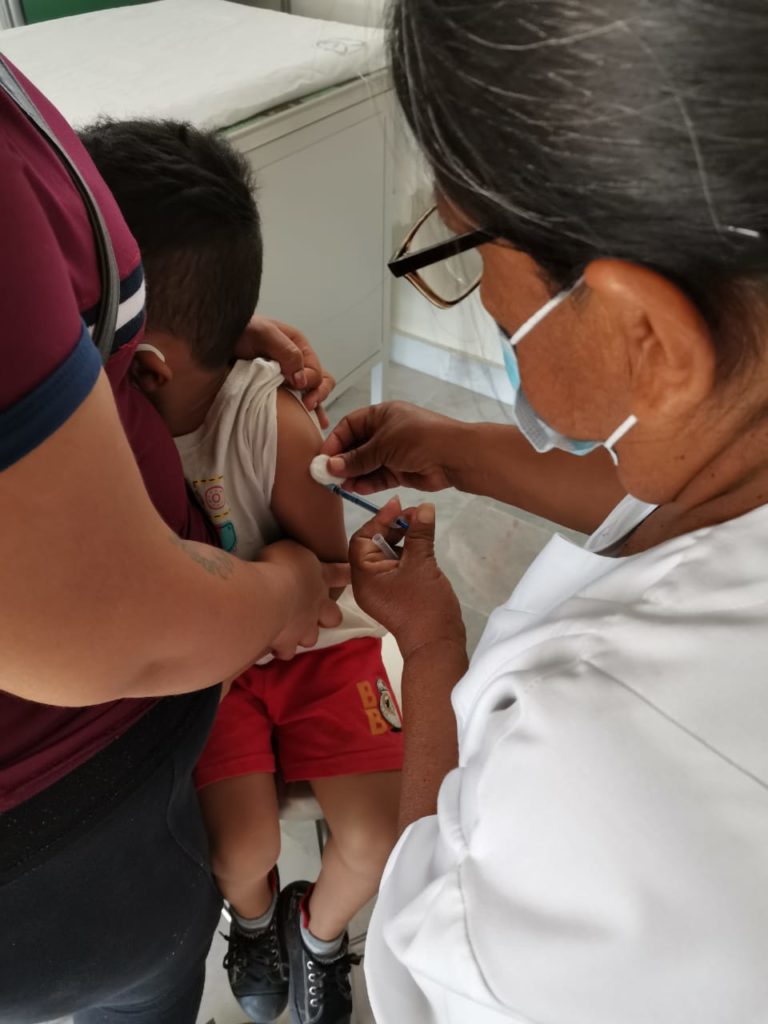 IMSS ha aplicado cerca de 94 mil vacunas contra la influenza a población de riesgo en Aguascalientes