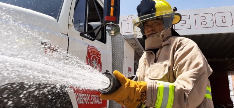 Bomberos emiten recomendaciones para evitar accidentes en temporada navideña