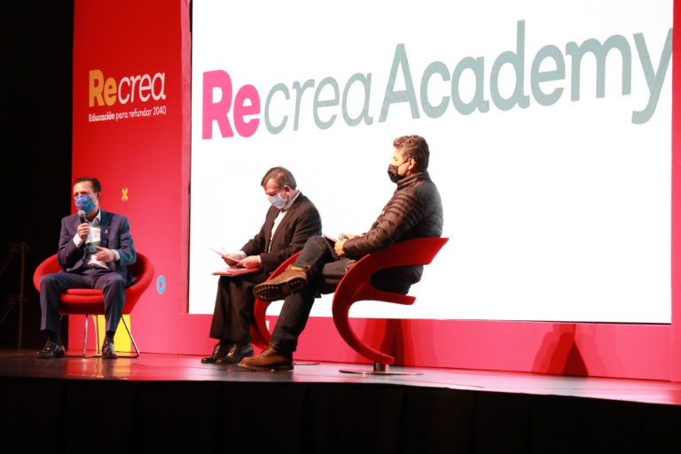 En Aguascalientes, la escuela sigue abierta mediante el acompañamiento y asistencia educativa a distancia