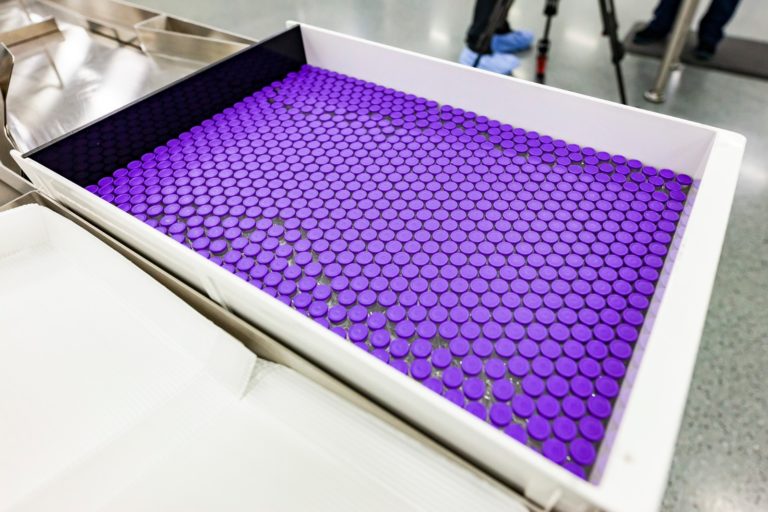 La vacuna contra COVID-19 estará llegando semana con semana, asegura superdelegado en Aguascalientes