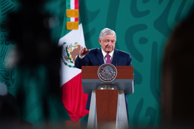 AMLO dice que hablará de temas electorales hasta que el TEPJF resuelva impugnación