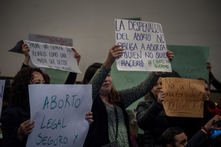 SCJN reconoce el derecho al aborto, no tiene por qué hacerse una consulta