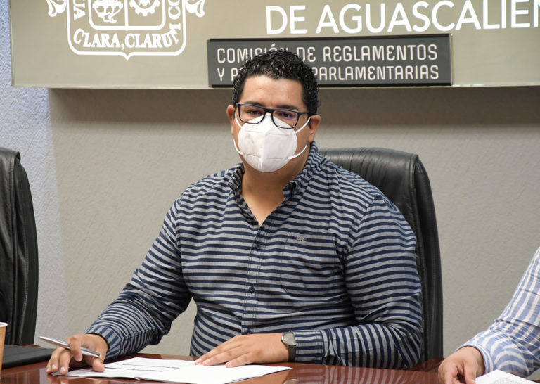 Luis Enrique García López deja su cargo sin entregar cuentas claras