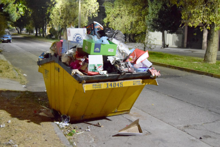 Municipio de Aguascalientes llama a dar buen uso a los contenedores de basura