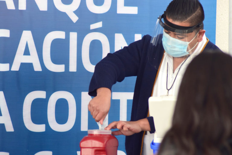 Ya planean la vacunación en trabajadores de salud del sector privado en Aguascalientes