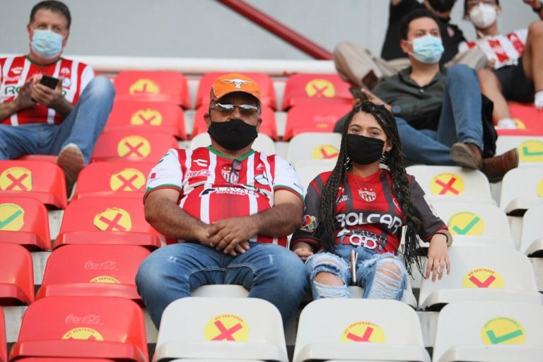 Con riesgo alto de contagio covid-19, Necaxa abre las puertas a sus aficionados en Aguascalientes