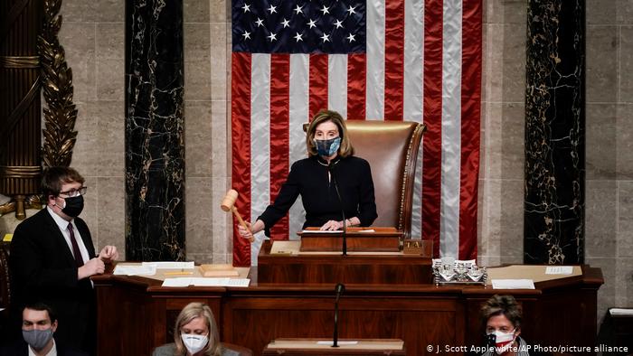 Cámara de Representantes aprueba acusación contra Trump por incitar a la insurrección; va a juicio