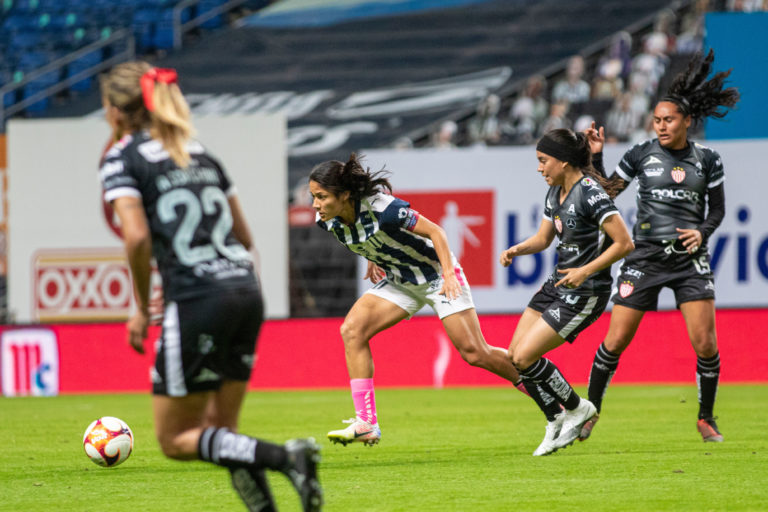 Centellas cae ante Rayadas en Monterrey