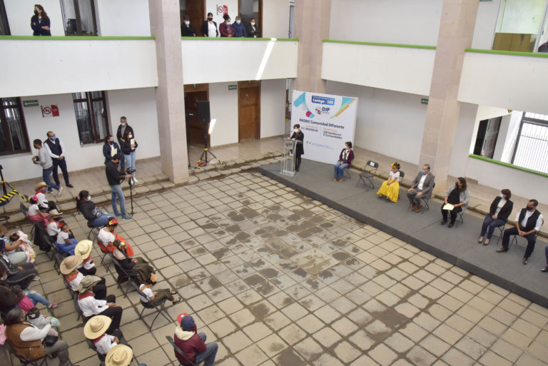 Clausuran actividades del programa de Comunidad DIFerente en Aguascalientes