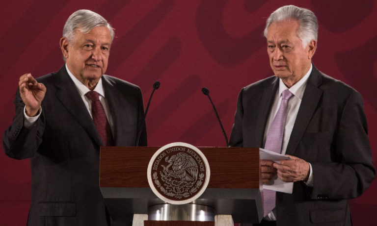 Barlett financió campañas desde el PT y ahora tiene un grupo de poder