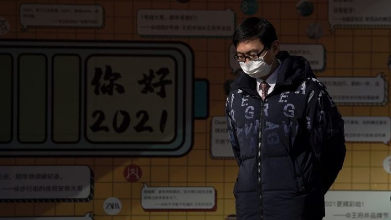 China confina a 3 millones de residentes por nuevos casos de covid-19