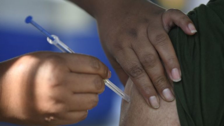 Desaparecen cuatro dosis de vacuna contra covid-19 en Morelos