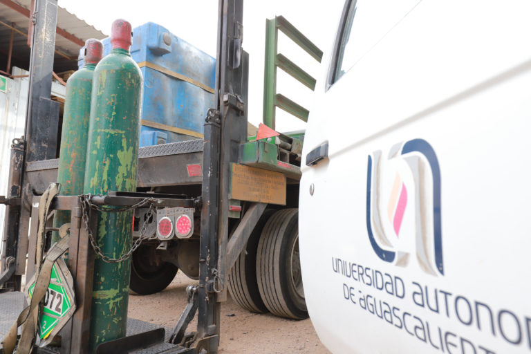 UAA invita a población a devolver tanques de oxígeno alquilados