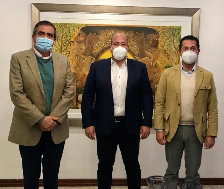 Exige Gabriel Arellano considerar mas instituciones para la vacuna contra COVID-19 en Aguascalientes