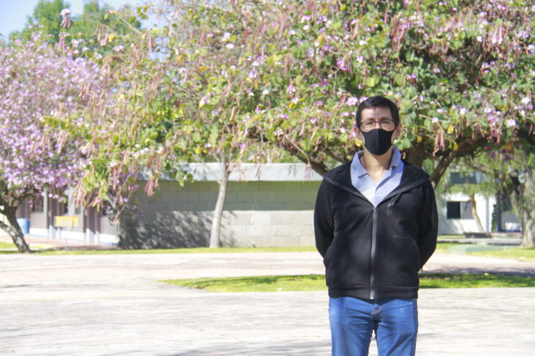 Catedrático de la UAA busca confirmación de 5 nuevas especies de plantas