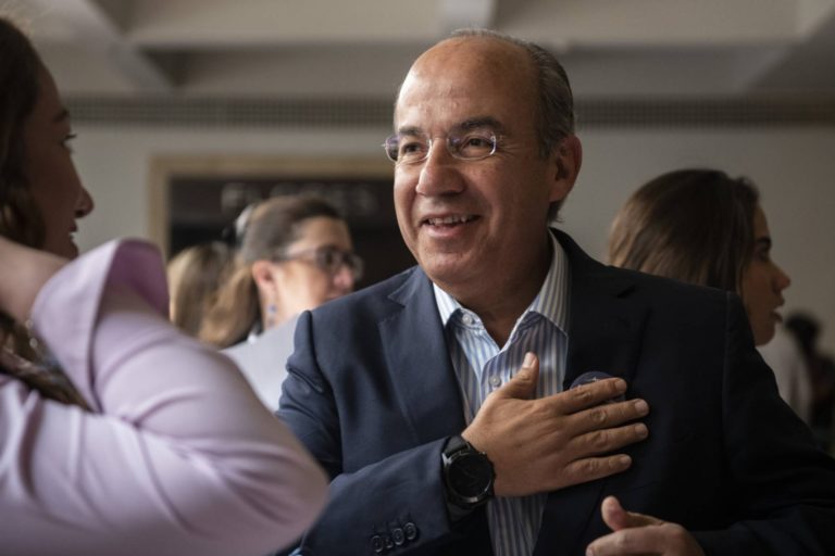 Felipe Calderón logra colocar a Margarita Zavala y a varios de sus cercanos como candidatos del PAN