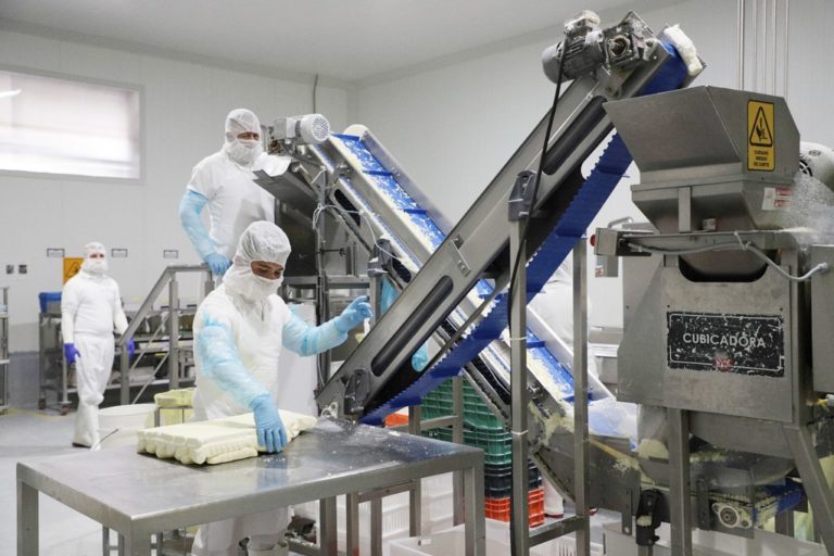 Urge que se vuelva a dar apoyos económicos y de créditos a empresas en el país: Canaco