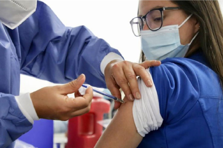 Apenas el 15% de los médicos del sector privado en Aguascalientes ha sido vacunado