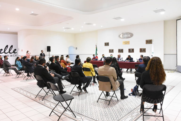 Seguot sostiene reunión con profesionales inmobiliarios de Aguascalientes