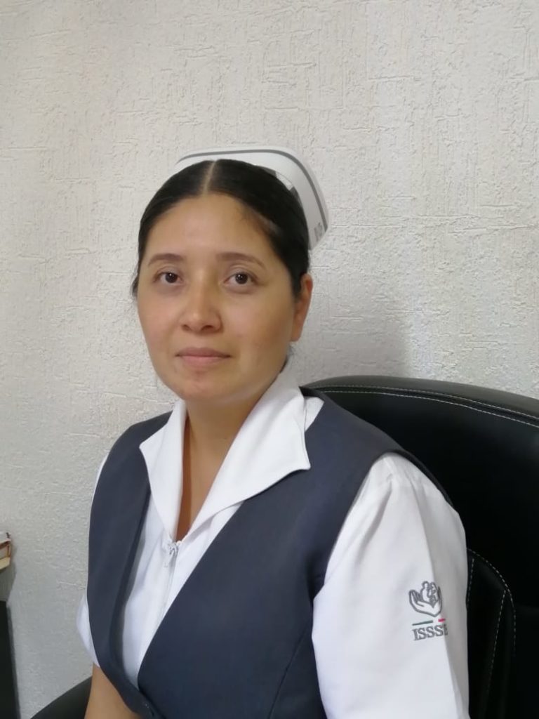 Ana María Camarena Vega, primera enfermera que dirigirá una CMF del Issste