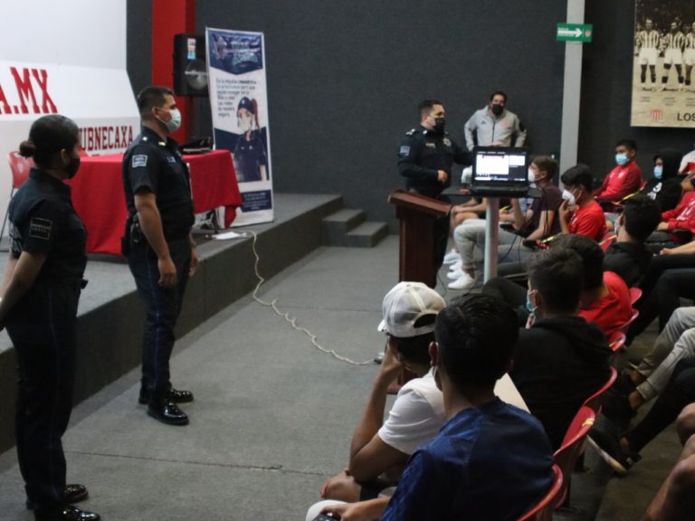 Imparte Policía Cibernética plática a jóvenes jugadores de Necaxa en Aguascalientes