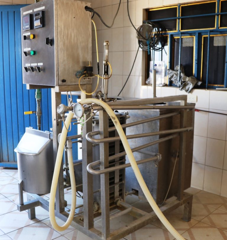 Sedrae dará apoyos para la adquisición de pasteurizadores para crianza de becerras