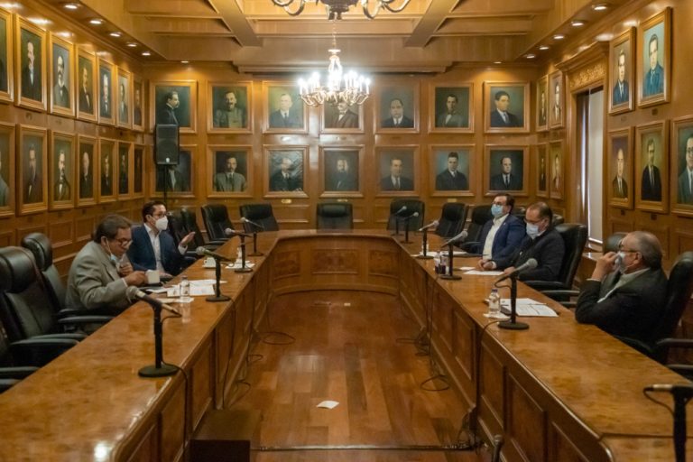 Gobernador de Aguascalientes se reunió con representantes del INE y el IEE