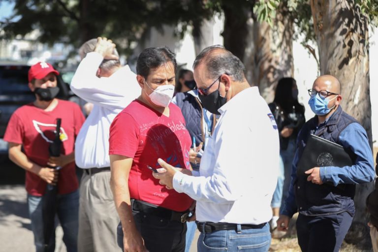 Gobernador de Aguascalientes visitó el Centro Crecer en la Olivares Santana