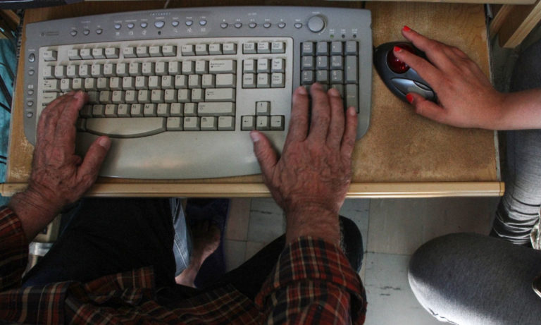 MiVacuna Covid: un país satura la web para formarse por la cura