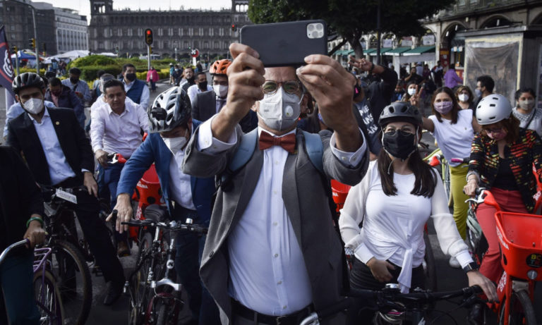 Puedo ganarle a Margarita Zavala; ya le gané a su prima: Javier Hidalgo