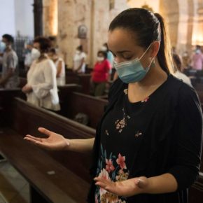 cepillos-vacios-y-comedores-llenos-el-covid-destroza-las-finanzas-de-la-iglesia