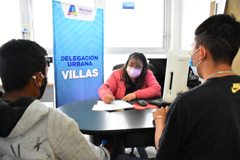 Delegación de Villas atiende a habitantes del oriente de la capital