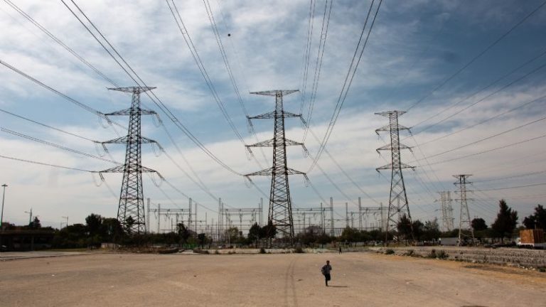 Pueblos indígenas exigen reconocimiento para participar en la generación de energía