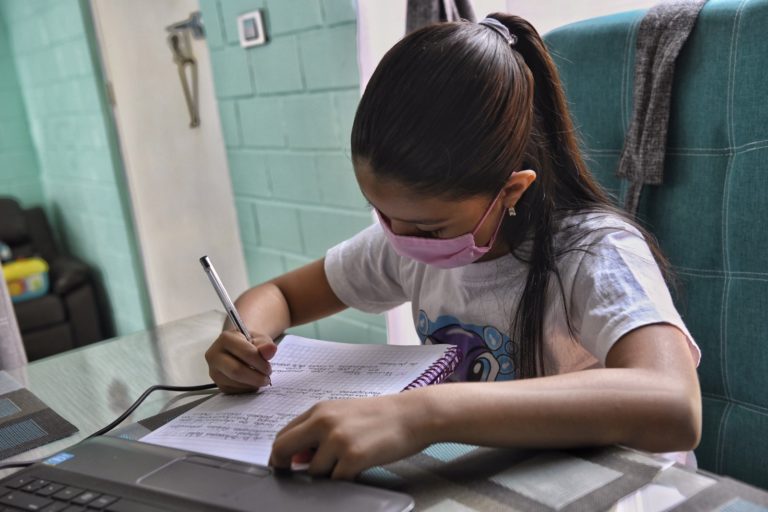 Insiste gobernador de Aguascalientes: urge el regreso a clases presenciales