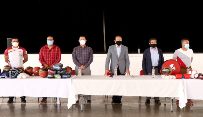 IDEA entrega material deportivo a San Francisco de los Romo por su participación en Olimpiags