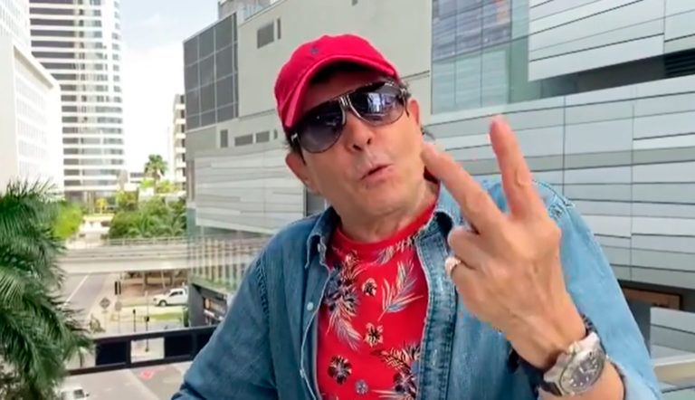 Alcalde de Miami condena “inmoralidad” de Juan José Origel para burlar la ley y vacunarse contra el Covid-19